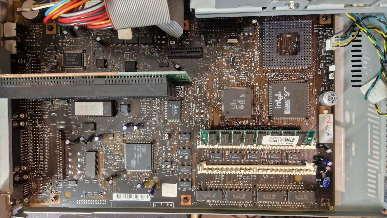 Refurbishing a IBM PS/1 Model 540 Machine Type 2133 – A knock-kneed ...